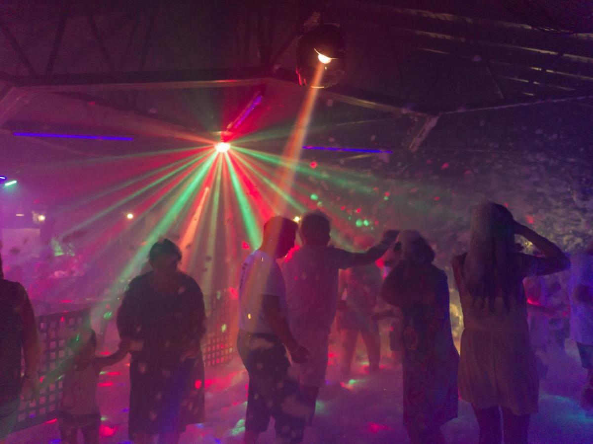 Club Akman Beach Çamyuva Buitenkant foto