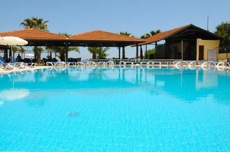 Club Akman Beach Çamyuva Buitenkant foto